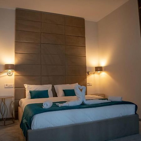 Unique Garden Hotel Braila Luaran gambar