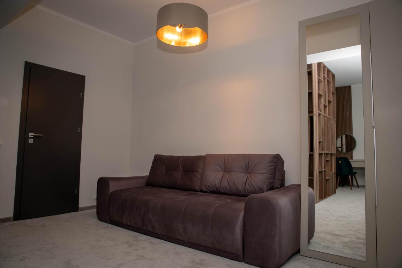 Unique Garden Hotel Braila Luaran gambar