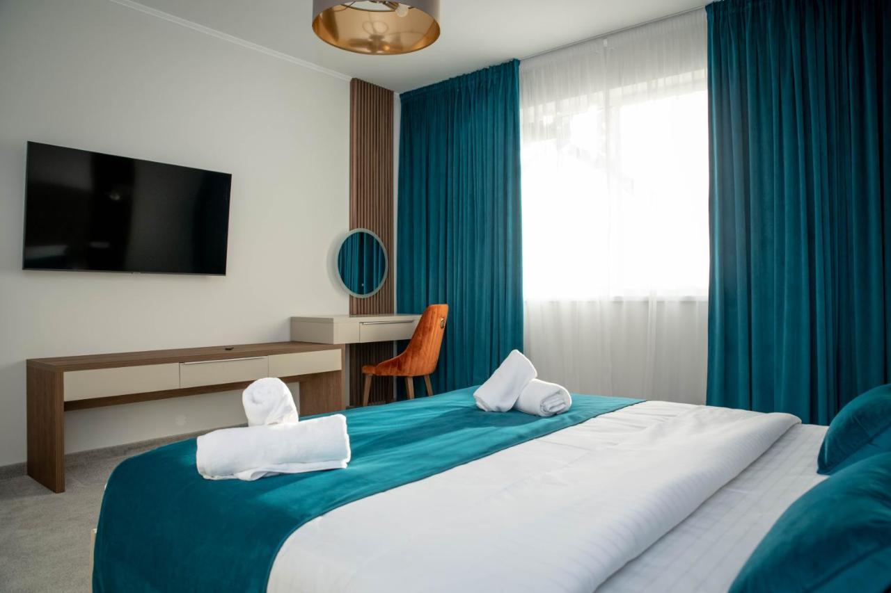 Unique Garden Hotel Braila Luaran gambar