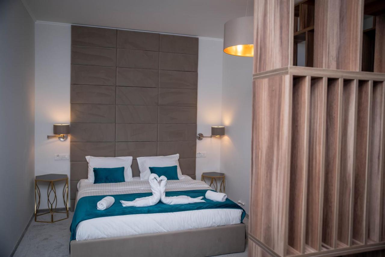 Unique Garden Hotel Braila Luaran gambar